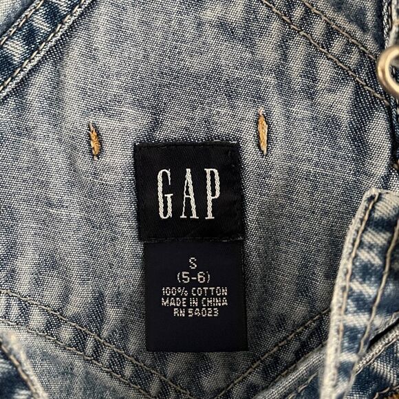 GAP Denim Overall Shorts | Size 5/6 - Picture 2 of 7